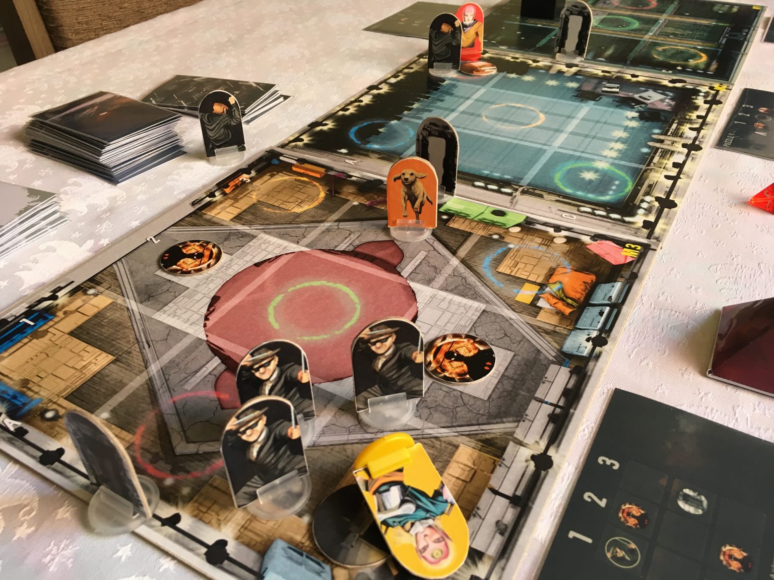 Jogo de Tabuleiro Outro Mundo
