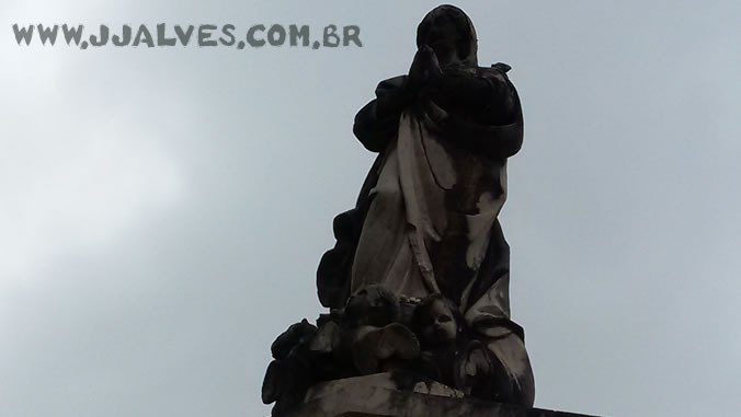 belem-versus-aliens-zumbis-soledade3